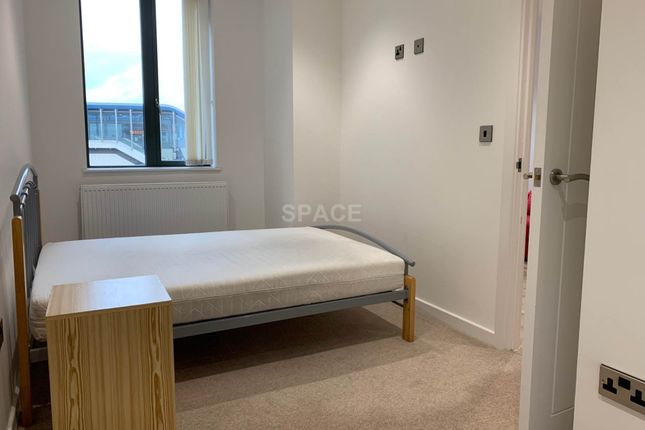 Flat 215, Garrard Street, Reading photo 3