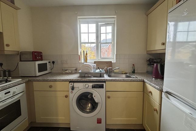 Flat 31, Clarinet Court, 19, Symphony Close, Edgware photo 4