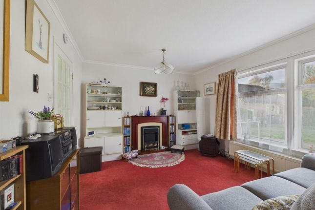 13, Pickersleigh Grove, Malvern photo 4