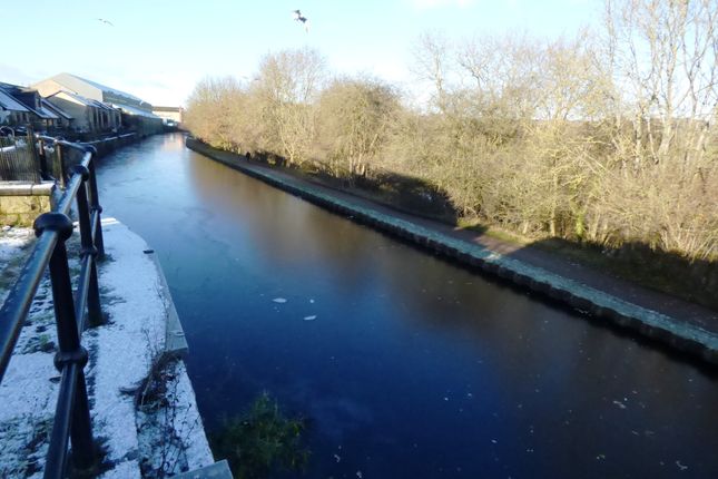 12, Town Street, Rodley photo 2