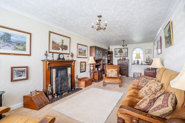 2, Whenby Grove, York photo 2
