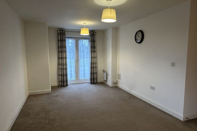 61 Lambwath Hall Court, Hull photo 4
