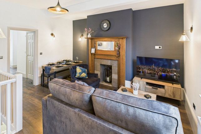 3 Bed Flat To Rent Holmshaw Cl, London Se26 4th