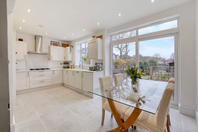 67 Newbolt Avenue, Cheam, Sutton photo 4