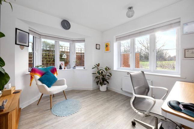 22 Hawthorn Way, Hailsham photo 3