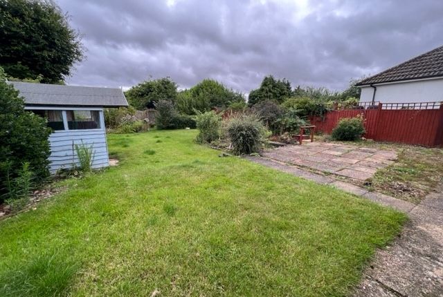 Bungalow to rent in Exeter Gardens, Stamford