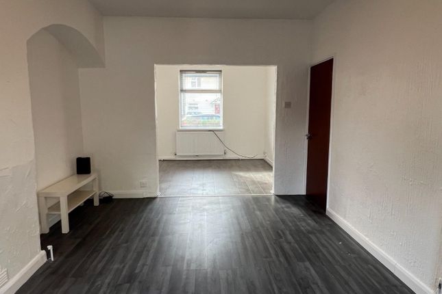 182, Downing Road, Dagenham photo 4