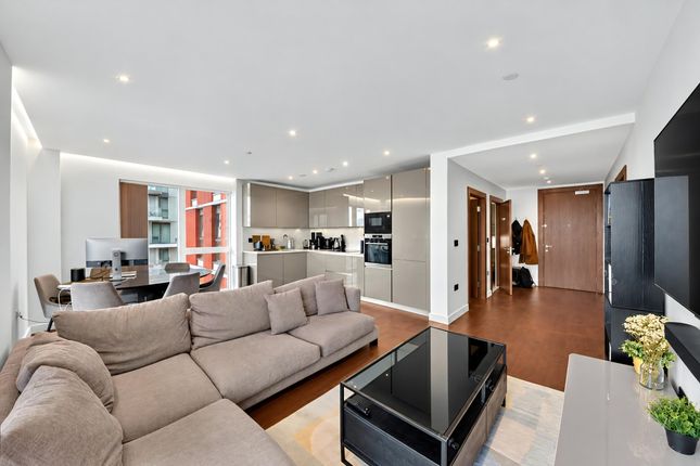32, Montrose Building, 4, Malthouse Road, London photo 3
