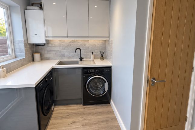 12, Claverley Green, Luton photo 4