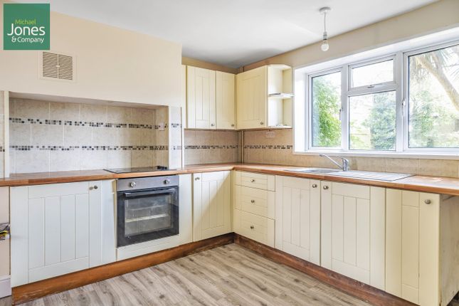 24, Jupps Lane, Worthing photo 3