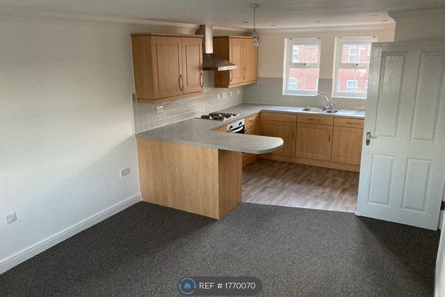 Thumbnail Flat to rent in Moss Hey, Wirral