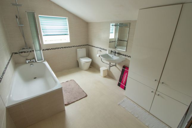 117, Bulwer Road, London photo 5