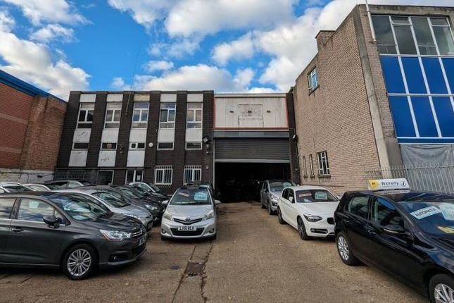 Industrial to let in Unit 314, 314, Balham High Road, Tooting Bec