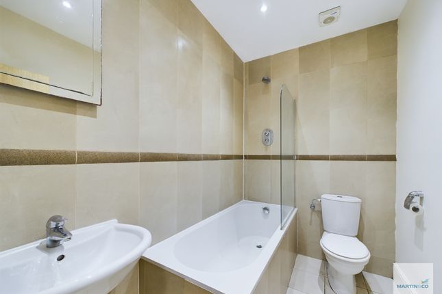 Flat 2, 14, Oxford Street, Nottingham photo 3