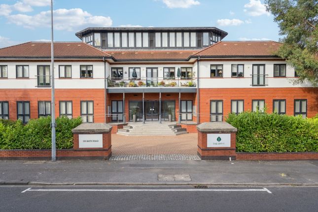 Thumbnail Flat for sale in Bath Road, Maidenhead