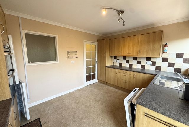 3 Cyprus Court, Cyprus Road Devon, Exmouth photo 5