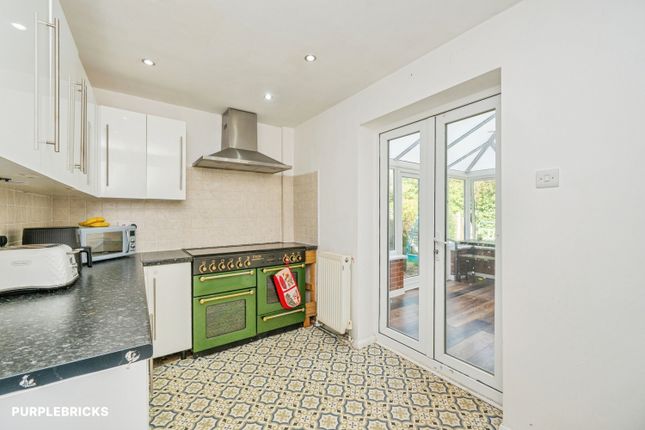 74, Wolsey Road, Lichfield photo 4