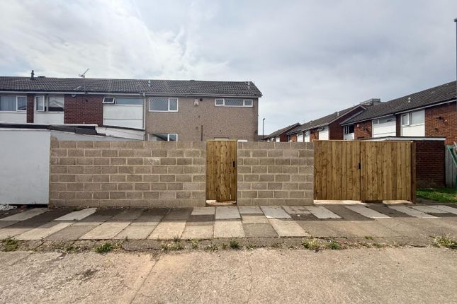 28, Broadhaven Close, Middlesbrough photo 2