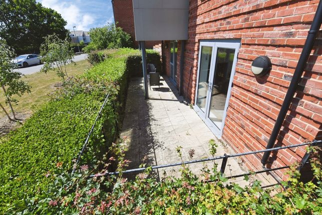 6, Harry Lemon Court, CHELMSFORD photo 4