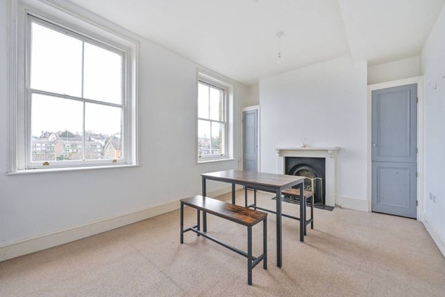 Thumbnail Flat for sale in Hunter Road, Guildford