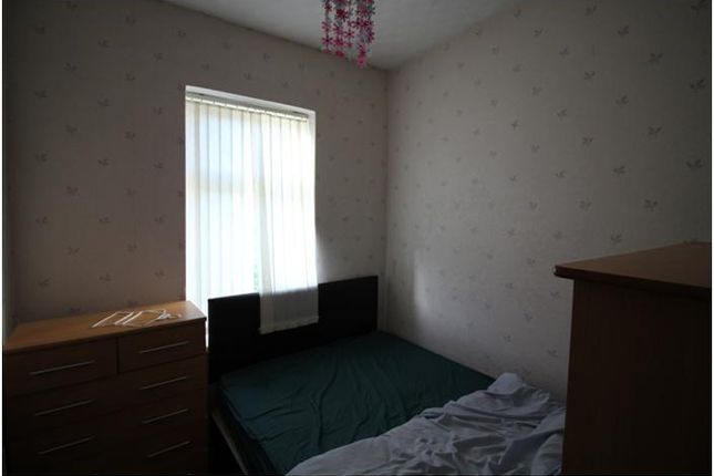 108, Springdale Street, Thornton Lodge, Huddersfield photo 4