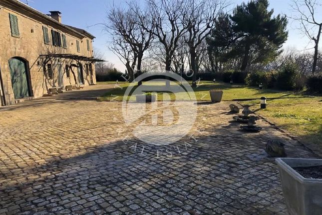 Villa for sale in Pesaro, Marche, 61100, Italy
