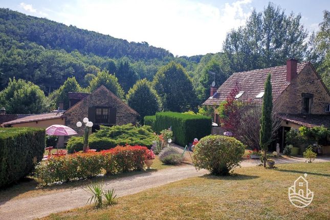 Farmhouse for sale in Les Eyzies, Aquitaine, 24, France
