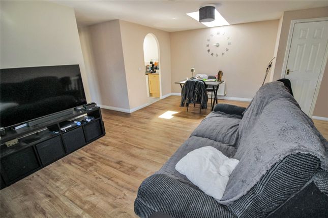 104, Cassini Drive, Wiltshire photo 2