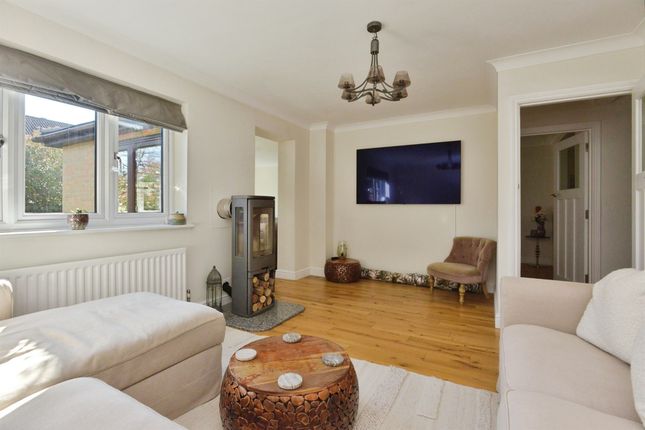 3, Cruickshank Grove, Milton Keynes photo 3