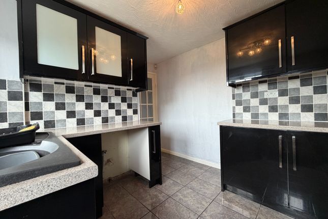 4, Princess Avenue, Alfreton photo 5