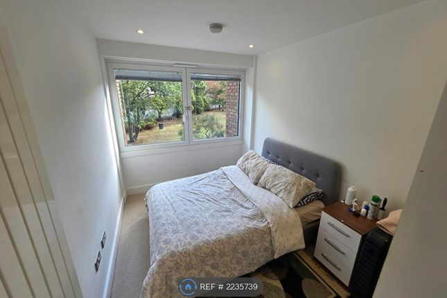 Flat, Riverdale House Molesworth St, London photo 3