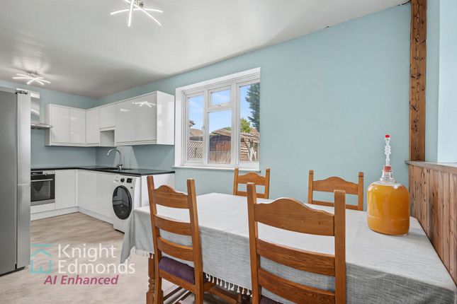 7 Middlesex Road, Maidstone photo 4