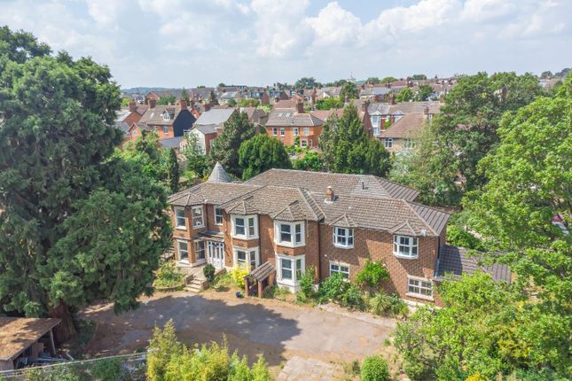 Thumbnail Property for sale in Lovent Drive, Leighton Buzzard