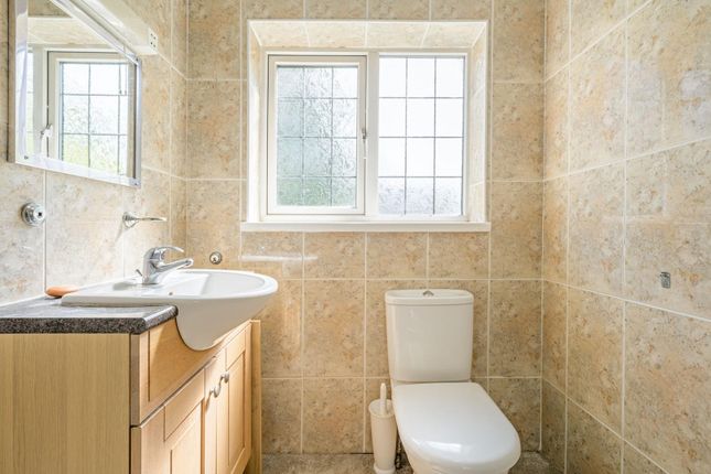 Main Shower Room 2