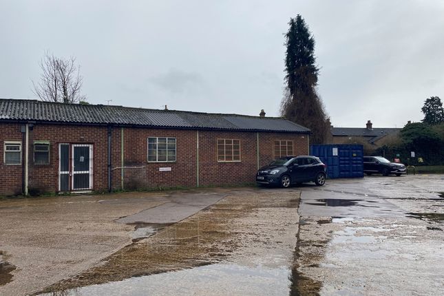 Light industrial to let in 110 Fenlake Road, Bedford