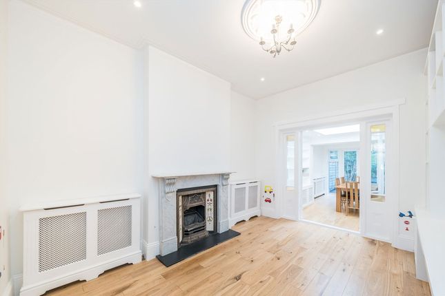 7, Fairlawn Avenue, London photo 4