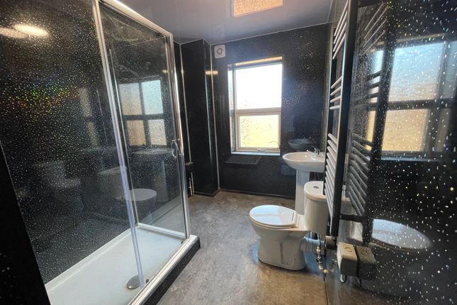 Top flat, 13 Beaconsfield Road, Doncaster photo 3