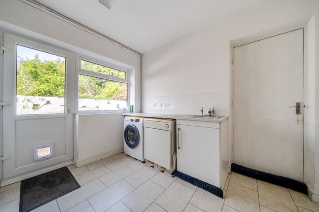 Torun House, 24, Manor Avenue, Kidderminster photo 4