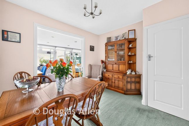 7, Strafford Avenue, Ilford photo 5
