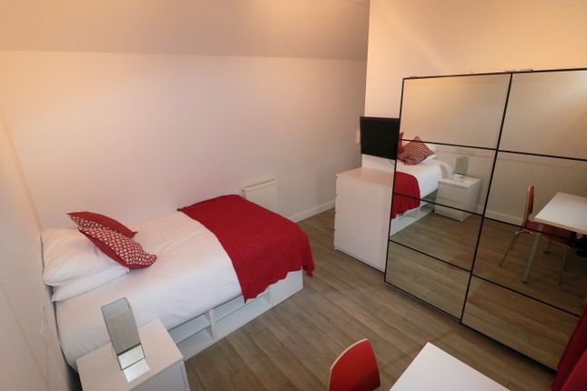 Room 1 38 Grafton Road, Bedford photo 5