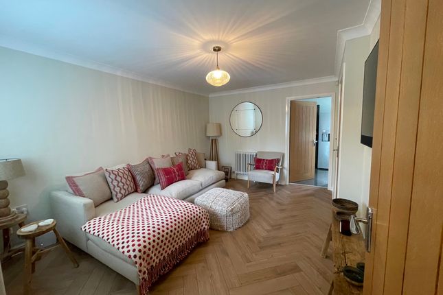 63 Herbert Thomas Way, Swansea photo 4