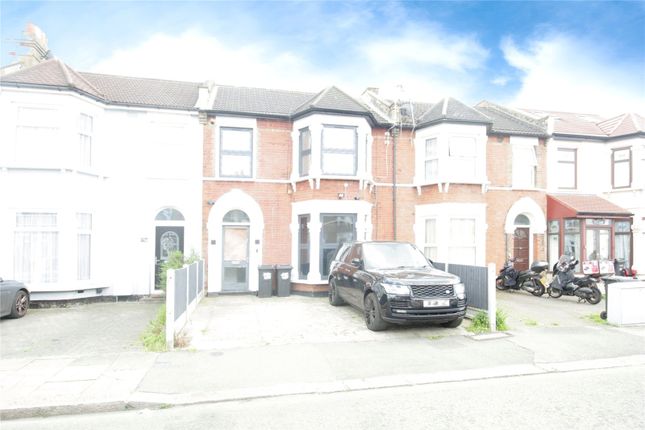 Thumbnail Flat to rent in Cambridge Road, Ilford