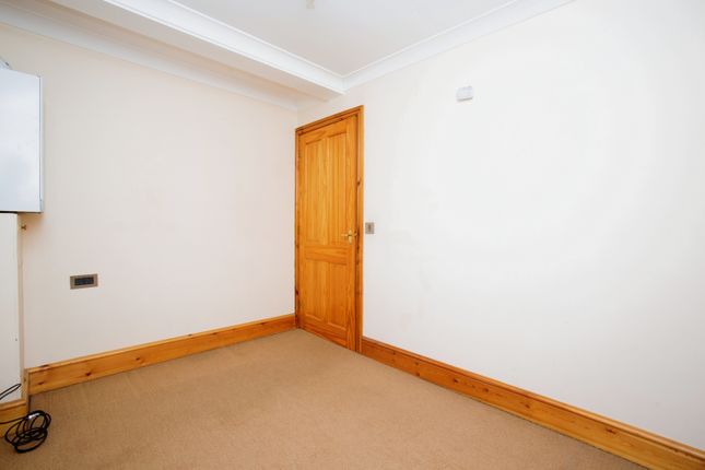 Flat for sale in Barnsley Road, Pontefract