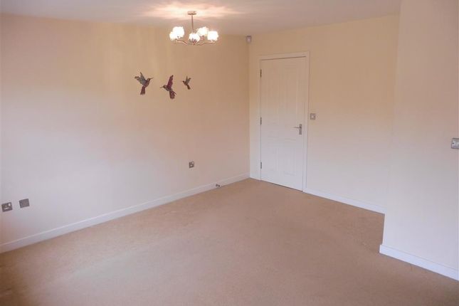 Flat to rent in Monkspath Hall Road, Solihull