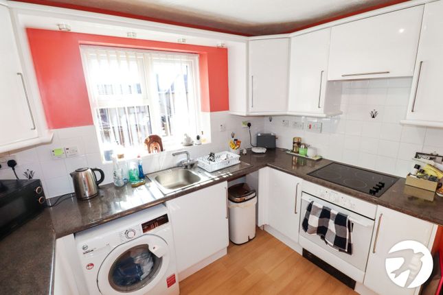 Flat 35, Court Lodge, 23, Erith Road, Belvedere photo 3