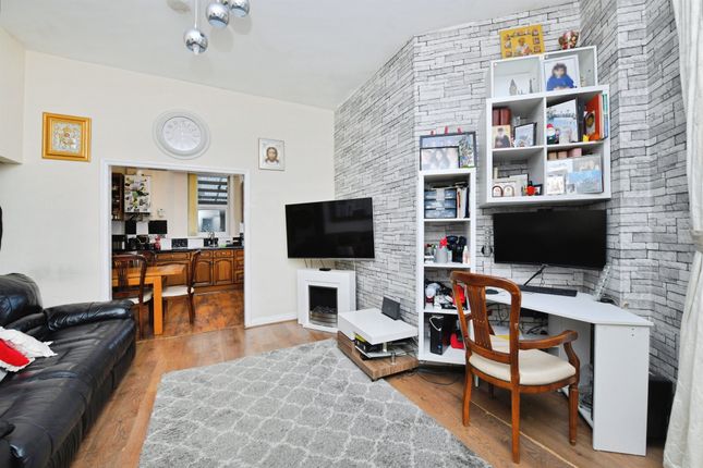 67, Lisson Grove, Plymouth photo 3