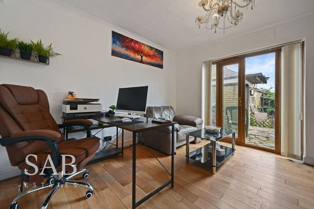 314 Allenby Road, Southall photo 3