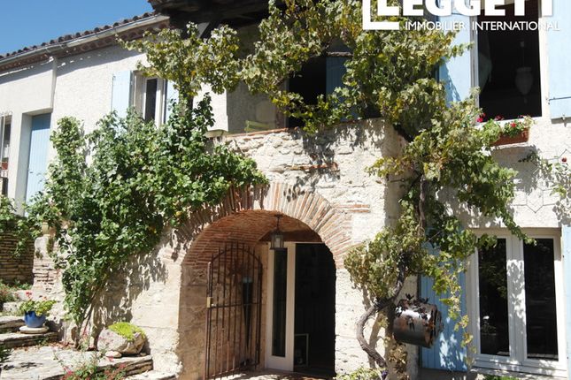 Villa for sale in Agen, Lot-Et-Garonne, Nouvelle-Aquitaine