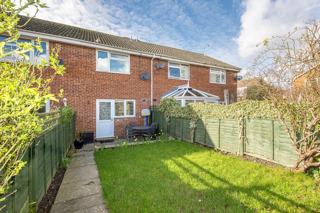 Terraced house for sale in Goosegreen Close, Horsham
