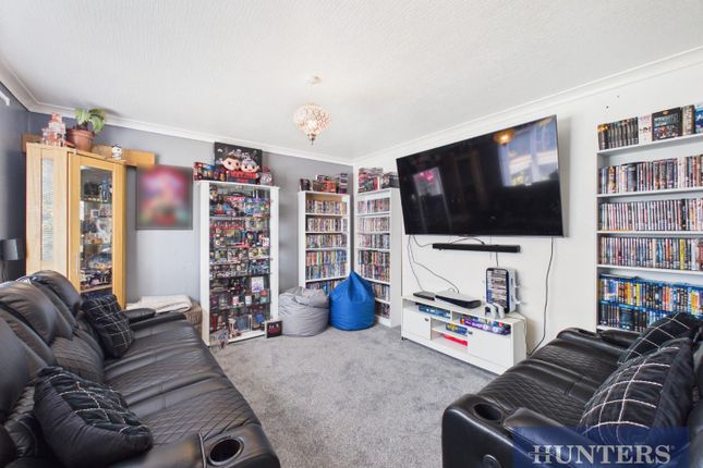 79, Burstall Hill, Bridlington photo 4